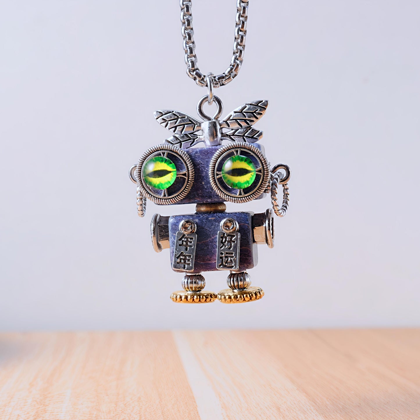 OWLERY PENDANT